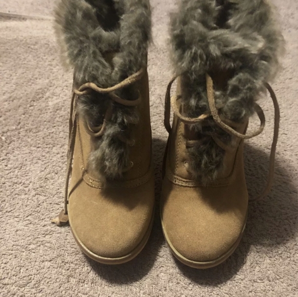 Michael Kors Chestnut Suede Ankle Boots  -11M - Picture 2 of 4